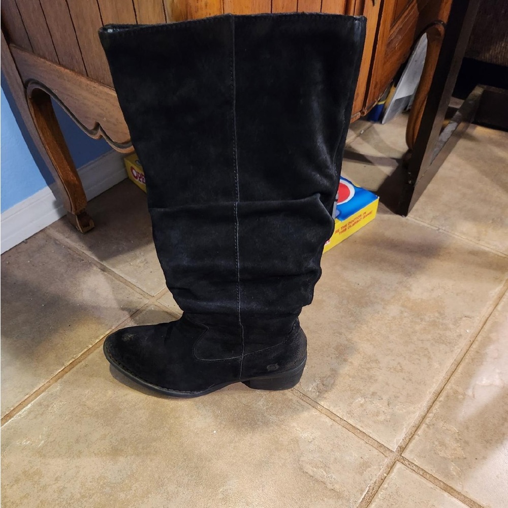 Born boots size 8